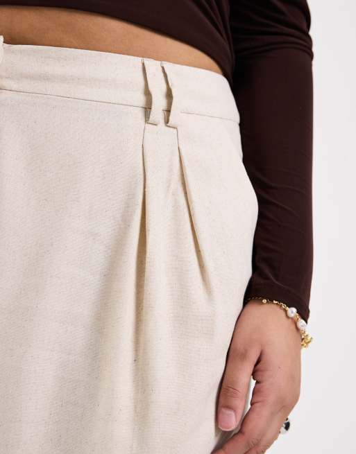 ASOS DESIGN Curve tailored bermuda shorts with linen in natural, 5 of 5