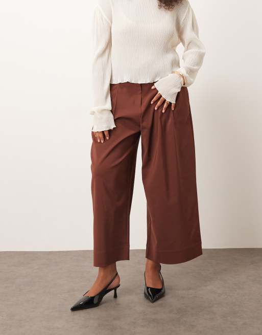 ASOS DESIGN Curve tailored cropped adjustable tab waist pants in chocolate, 2 of 5