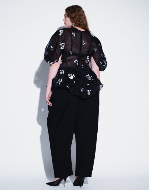 ASOS DESIGN Curve tailored deep waistband barrel pants with pleat detail in black, 4 of 5