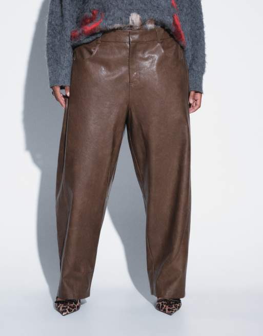 ASOS DESIGN Curve Tailored faux leather barrel trousers in light brown, 2 of 9