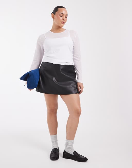 ASOS DESIGN Curve Tailored faux leather pelmet mini skort in black, 2 of 5