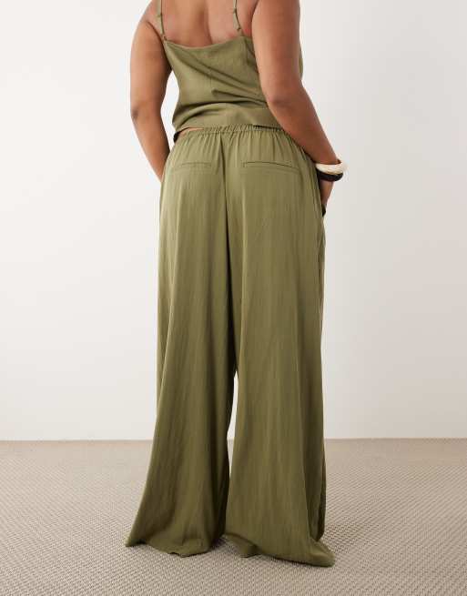 ASOS DESIGN Curve Tailored floaty skinny waistband triple pleat pants in sage, 2 of 5