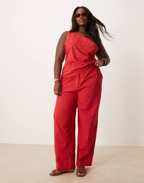 ASOS DESIGN Curve tailored flower textured off the shoulder top and trousers co-ord in red - view 1