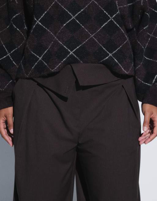 ASOS DESIGN Curve tailored fold over waist trouser in chocolate stripe, 4 of 9