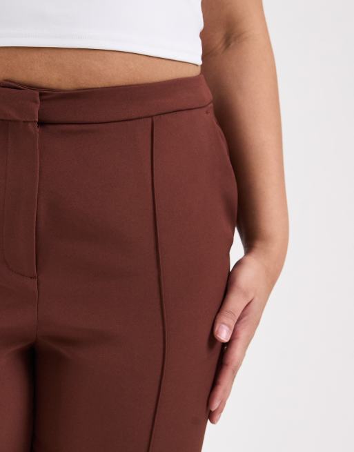 ASOS DESIGN Curve tailored kick flare trouser in brown, 5 of 5