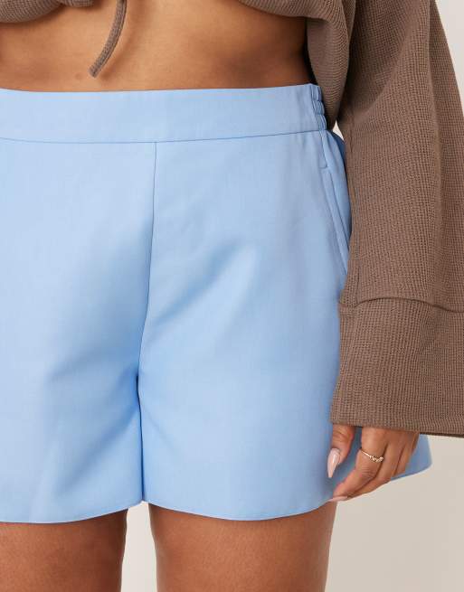 ASOS DESIGN Curve tailored linen look pull on boxer shorts in light blue, 3 of 5