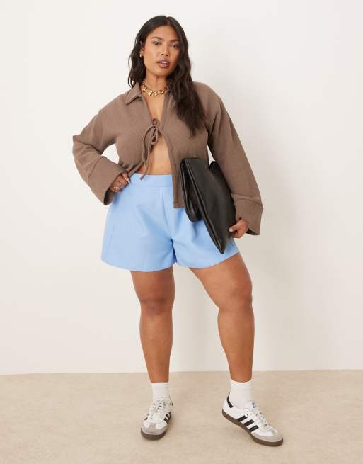 ASOS DESIGN Curve tailored linen look pull on boxer shorts in light blue, 5 of 5