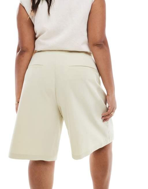 ASOS DESIGN Curve tailored longline utility shorts in pistachio , 4 of 5