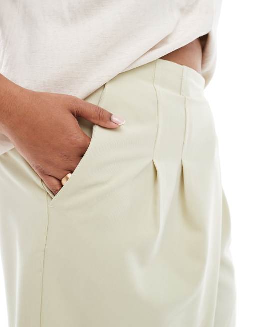 ASOS DESIGN Curve tailored longline utility shorts in pistachio , 5 of 5