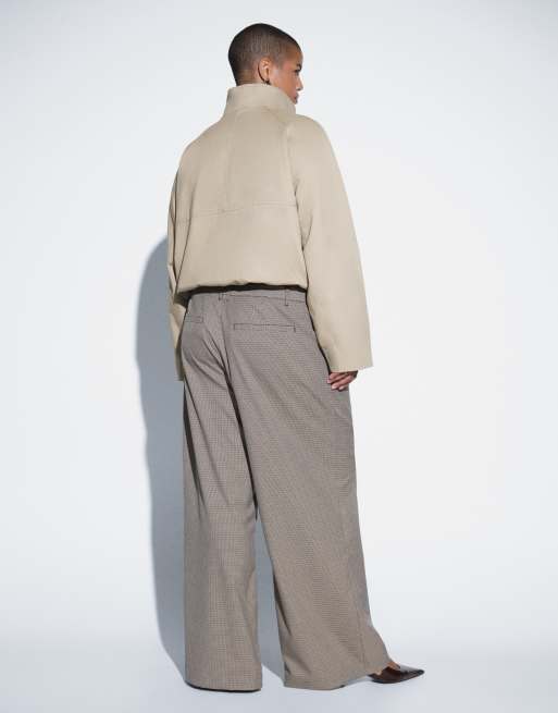 ASOS DESIGN Curve tailored low rise slouchy pants in beige houndstooth, 2 of 8