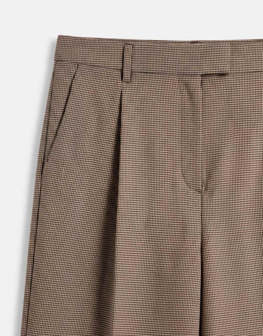 ASOS DESIGN Curve tailored low rise slouchy trousers in beige dogtooth, 7 of 8