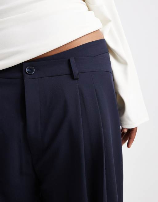 ASOS DESIGN Curve tailored low rise wide leg pants with asymmetric waistband in navy, 5 of 5