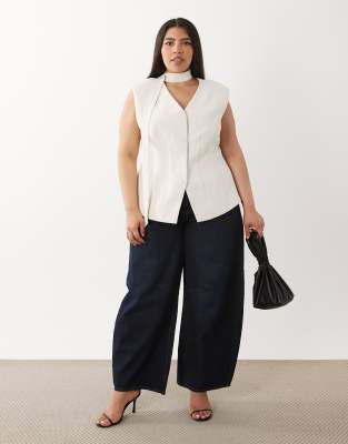 ASOS DESIGN Curve Tailored moulded hip longline waistcoat in cream