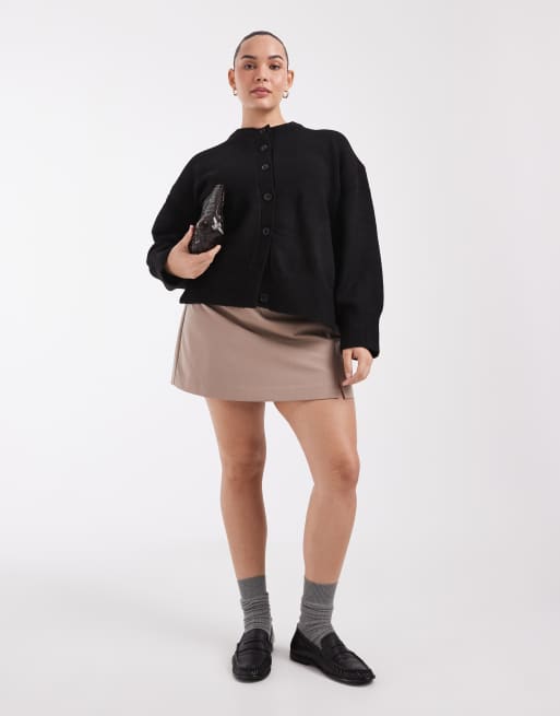 ASOS DESIGN Curve Tailored pelmet mini skort with split in sand, 2 of 5