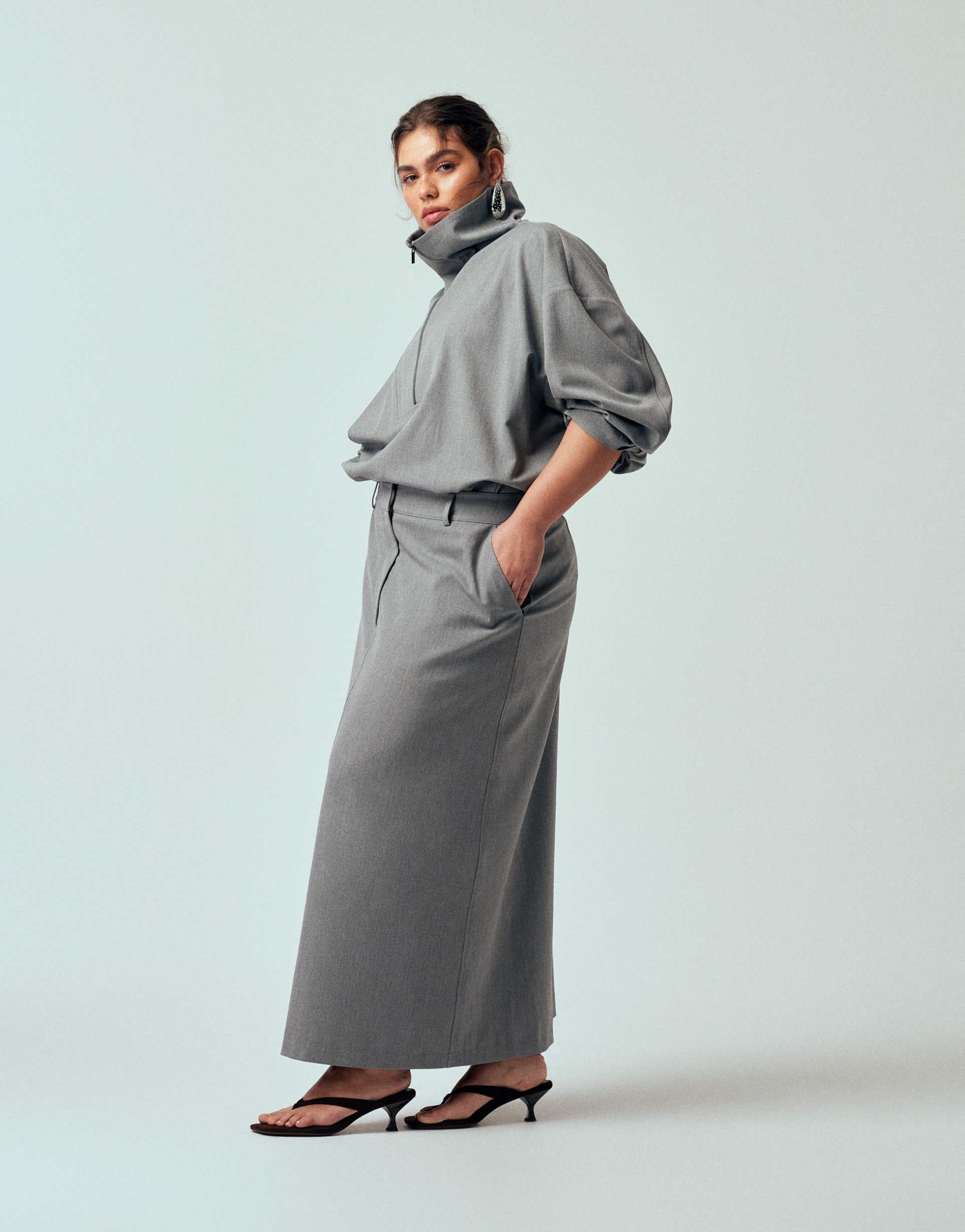 asos design curve tailored pencil maxi skirt in gray - part of a set