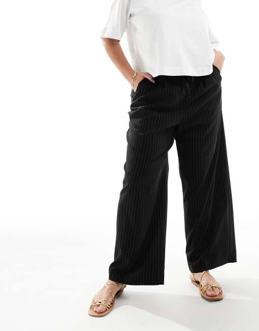 ASOS DESIGN Curve tailored pull on pants in black pinstripe, 5 of 5