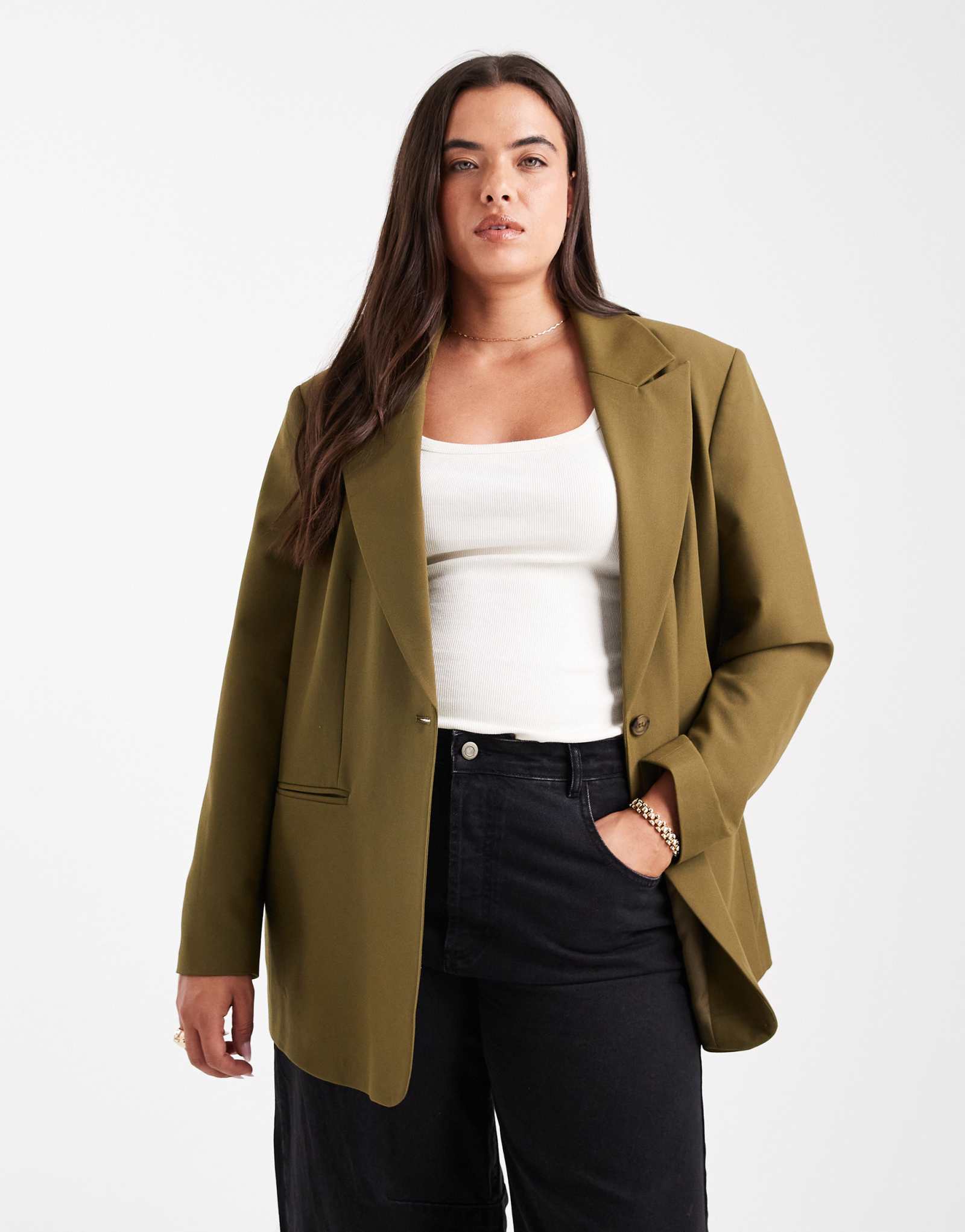 Непринужденный блейзер ASOS DESIGN Curve зеленого цвета хаки, сшитый по индивидуальному заказу