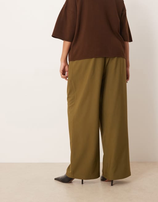 ASOS DESIGN Curve tailored relaxed straight leg pants in khaki green, 4 of 5