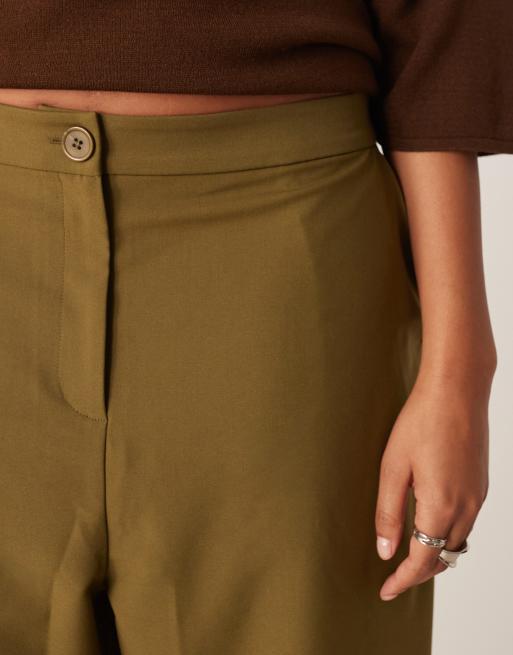 ASOS DESIGN Curve tailored relaxed straight leg pants in khaki green, 5 of 5
