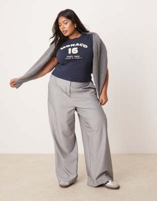 ASOS DESIGN Curve tailored relaxed straight leg trousers in grey-Black