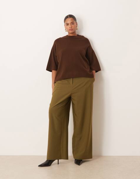 ASOS DESIGN Curve tailored relaxed straight leg trousers in khaki - view 1
