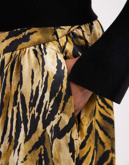 ASOS DESIGN curve Tailored  satin palazzo trouser in tiger print, 5 of 5