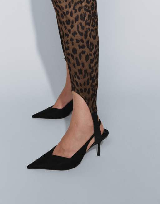 ASOS DESIGN Curve Tailored stirrup detail leggings in leopard print, 2 of 5