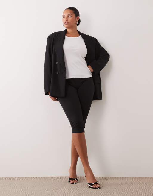 ASOS DESIGN Curve tailored strong shoulder double breasted blazer in black, 2 of 4