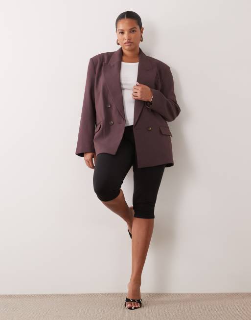 ASOS DESIGN Curve tailored strong shoulder double breasted blazer in brown, 2 of 4