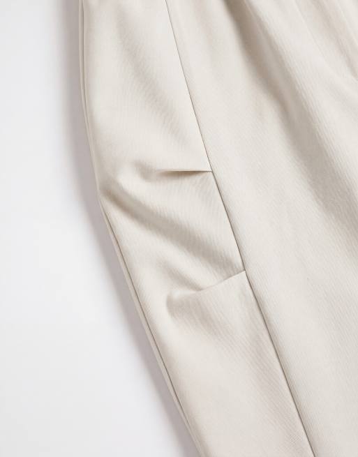 ASOS DESIGN Curve Tailored utility barrel trouser in cream, 8 of 9