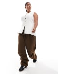 [ASOS DESIGN] ASOS DESIGN Curve tailored wide leg pants with knee pleat detail in mocha-Brown 24 Mocha