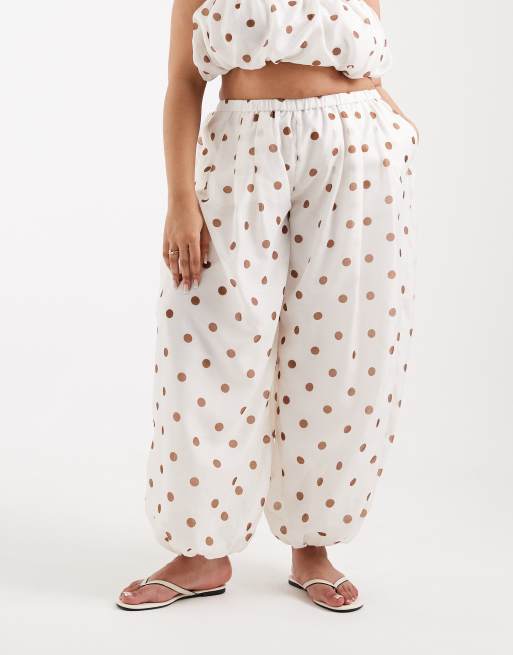 ASOS DESIGN Curve – Terrakottafärgade, prickiga ballongbyxor i oversize, del av set, 2 av 4