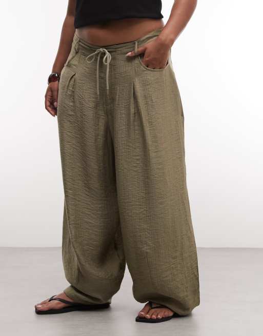 ASOS DESIGN Curve textured drawstring waist balloon trouser in green, 5 of 5
