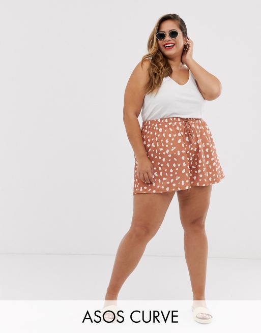 ASOS DESIGN Curve textured shirred waist short in dalmatian print