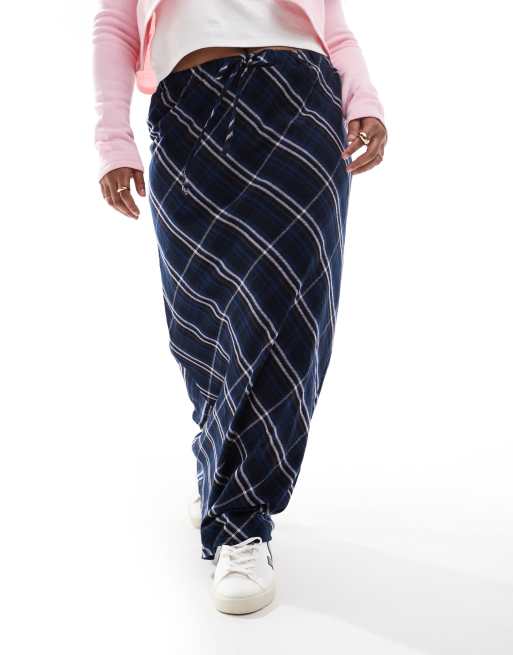 ASOS DESIGN Curve tie waist maxi dress in blue & pink check, 5 of 5