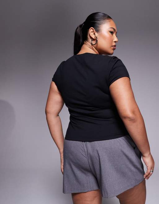 ASOS DESIGN Curve - Top a doppio strato nero con scollo squadrato e maniche ad aletta, 3 di 4