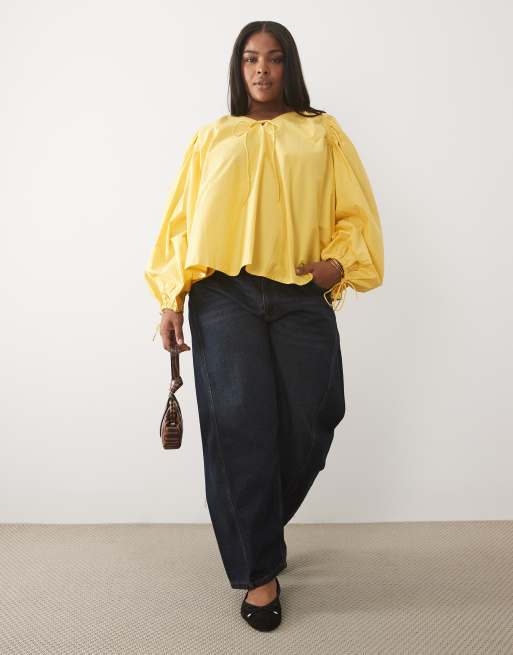 ASOS DESIGN Curve top a maniche lunghe con dettaglio arricciato giallo, 2 di 4