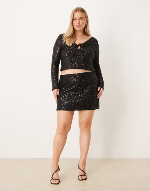 ASOS DESIGN Curve - Top a maniche lunghe nero con paillettes e apertura a goccia, 2 di 4