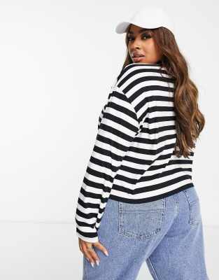 Top a maniche lunghe squadrato e accollato a righe monocromatiche-Multicolore - ASOS Curve T-shirt donna  - immagine1
