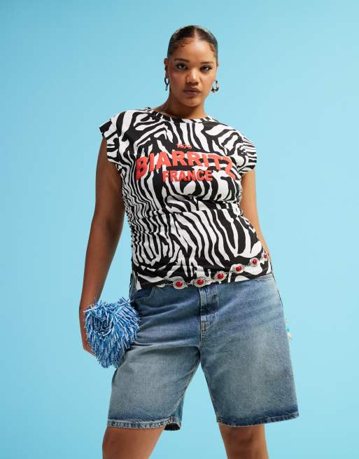 ASOS DESIGN Curve – Top bez rękawów w zebrę z dekoltem w łódkę i grafiką