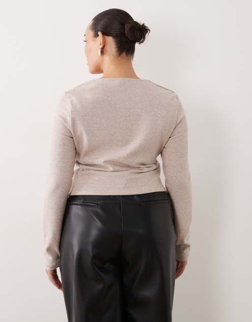 ASOS DESIGN Curve top corset à col carré brossé à manches longues en chevrons crème, 4 de 4
