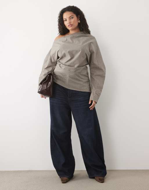 ASOS DESIGN Curve top de manga larga con escote abierto a cuadros, 3 de 4