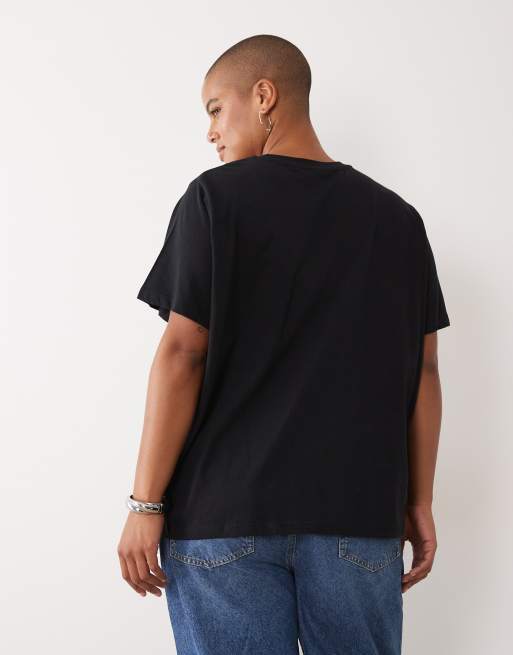 ASOS DESIGN Curve top grafico regular a maniche corte con scheletro nero, 4 di 4