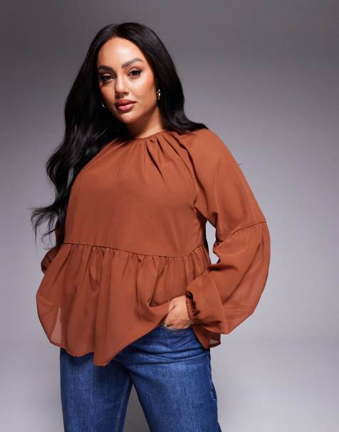 ASOS DESIGN Curve - Top grembiule voluminoso marrone a maniche lunghe - view 1