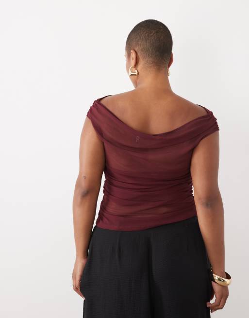 ASOS DESIGN Curve top i mesh med korte ærmer, rynket og offshoulder, i burgundy, 3 af 4