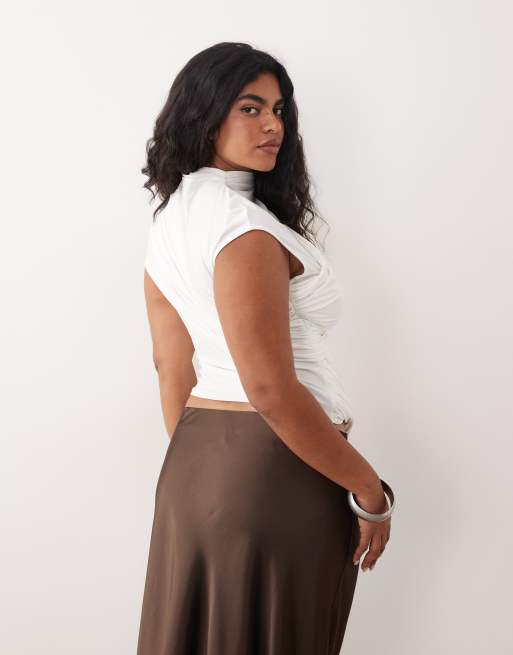 ASOS DESIGN Curve - Top près du corps froncé à détail drapé - Crème, 3 de 4