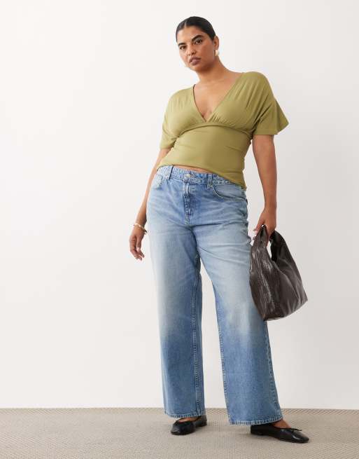 ASOS DESIGN Curve top senza maniche con scollo profondo e allacciatura sul retro in khaki, 2 di 4