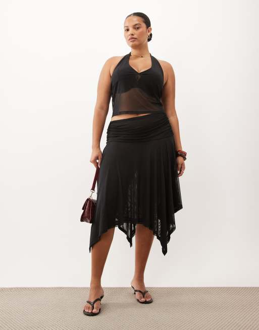 ASOS DESIGN Curve - Top van doorschijnend mesh met halternek in zwart, 2 van 4