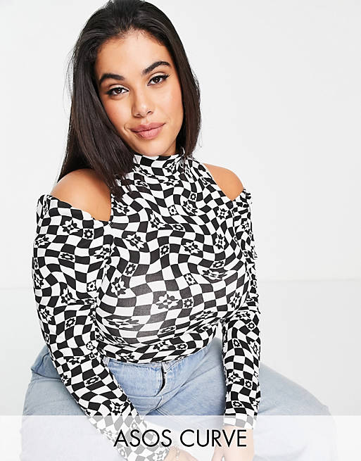 ASOS DESIGN Curve top with shoulder cut outs in mono check print
