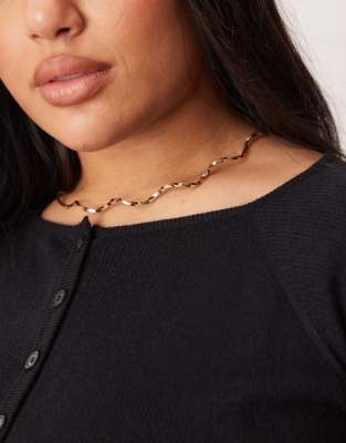 ASOS DESIGN Curve torque choker with wave design in gold tone